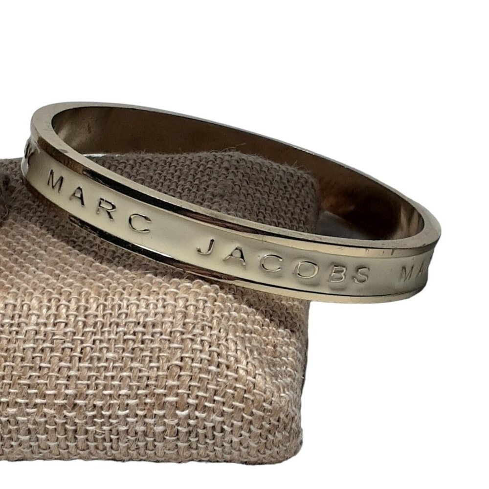 Marc by Marc Jacobs Spell Out Bracelet Gold Tone Letters Bangle Cream En…